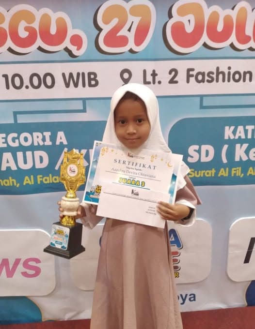 Si Kecil Caberawit MI Islamiyah Bangsa Raih Juara III Hafalan Suratan Pendek di Kroya