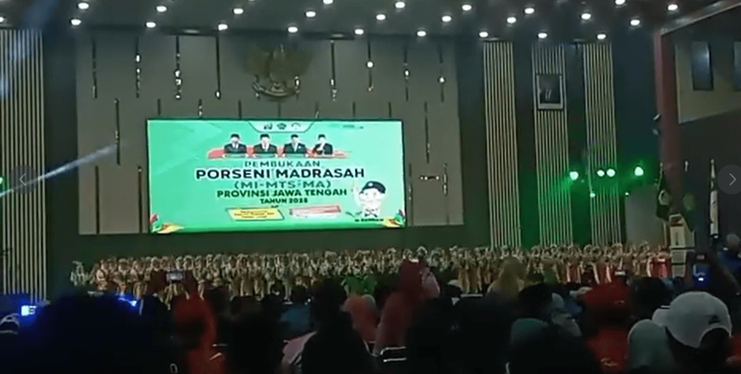 Dukung Penuh Kontingen Banyumas, Kepala MI Islamiyah Bangsa Hadiri Pembukaan PORSENI Madrasah Tingkat Provinsi Jawa Tengah 2025