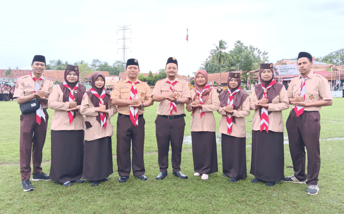 Peringati HUT Pramuka ke-64: MI Islamiyah Bangsa Kuatkan Fondasi Ketahanan Bangsa Lewat Semangat Dasa Darma