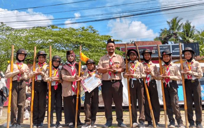 Kisah Tiga Hari Penuh Ketangguhan: Regu Melati MI Islamiyah Bangsa Raih Apresiasi Tertinggi Karnaval Jambore Ranting, Kemenangan Sejati Kolaborasi dengan Paguyuban Wali Murid