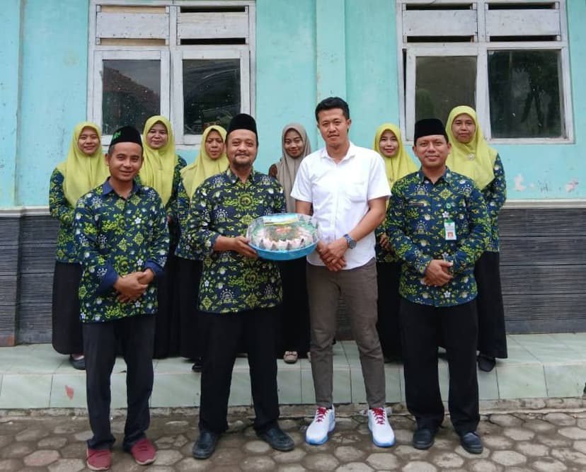 Kejutan Manis dari SPPG Kebasen Bangsa (Dapur MBG)